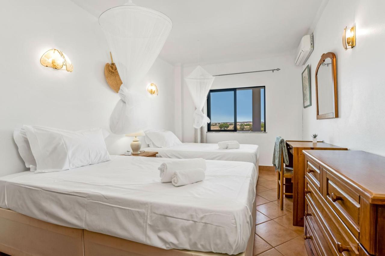 Pine Trees Penthouse Apartment Olhos de Agua  Exterior foto